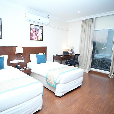 The Altruist Business Hotel Hitech Hyderabad Bagian luar foto