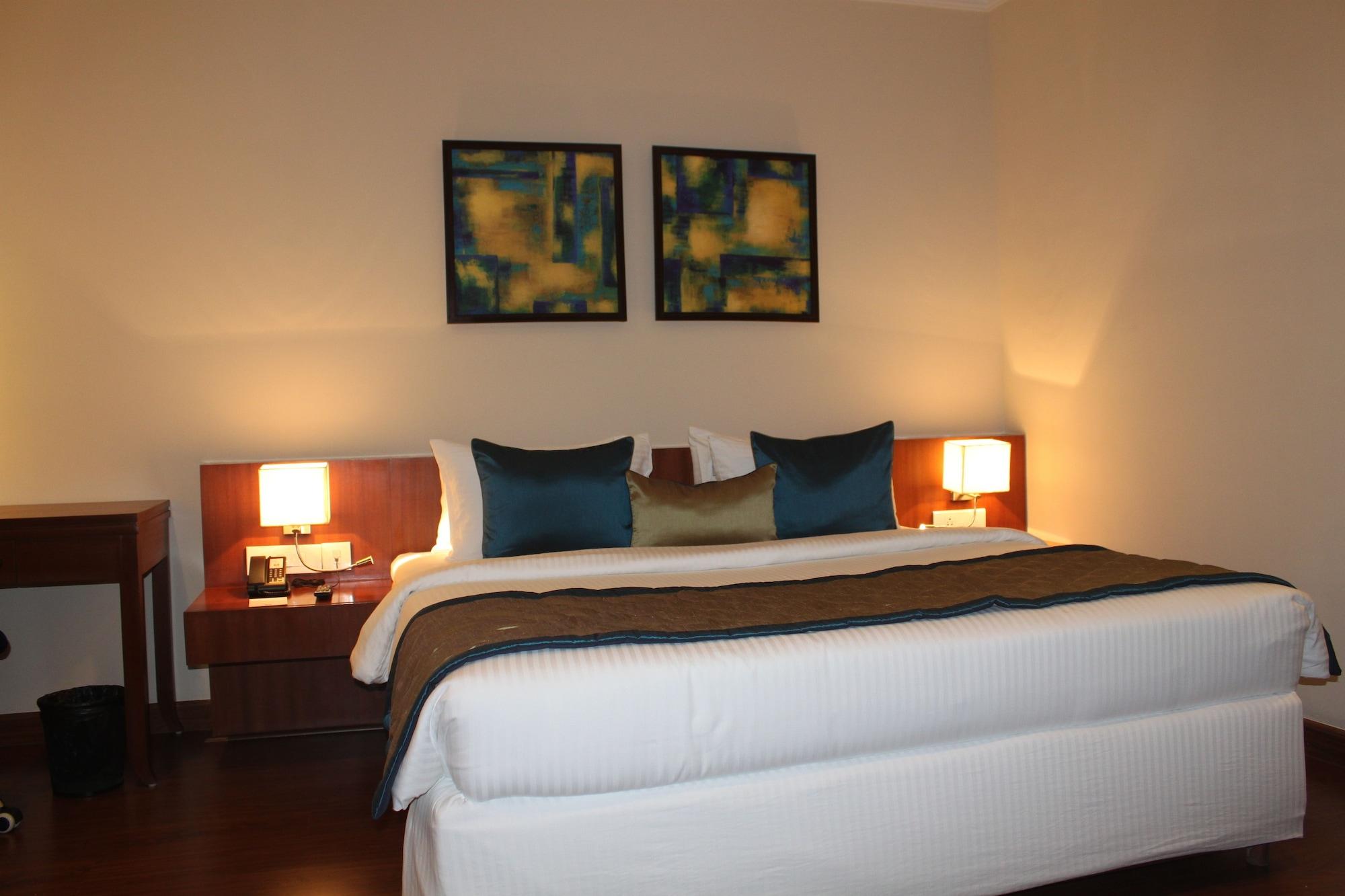 The Altruist Business Hotel Hitech Hyderabad Bagian luar foto