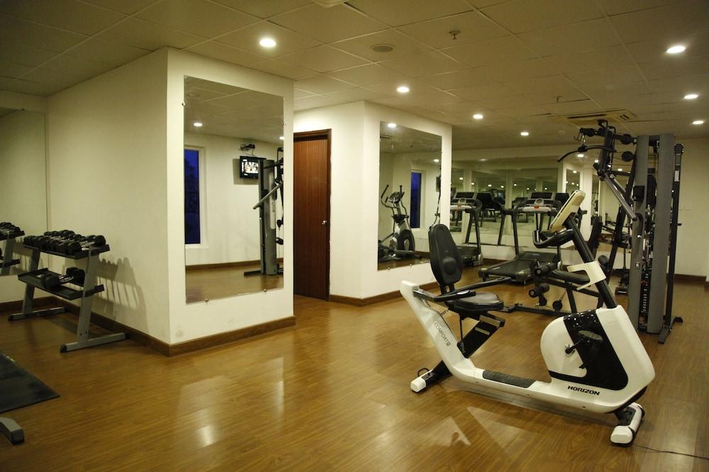 The Altruist Business Hotel Hitech Hyderabad Bagian luar foto