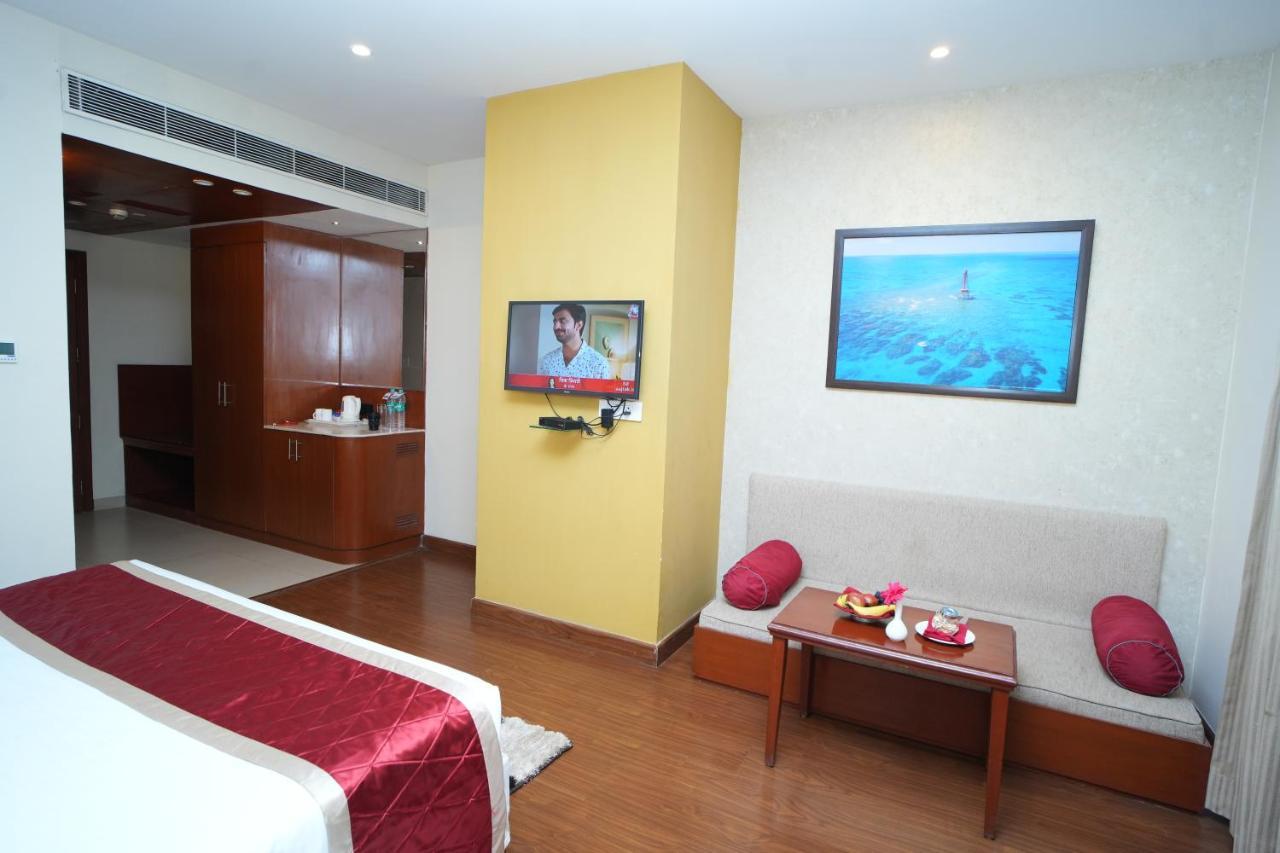 The Altruist Business Hotel Hitech Hyderabad Bagian luar foto