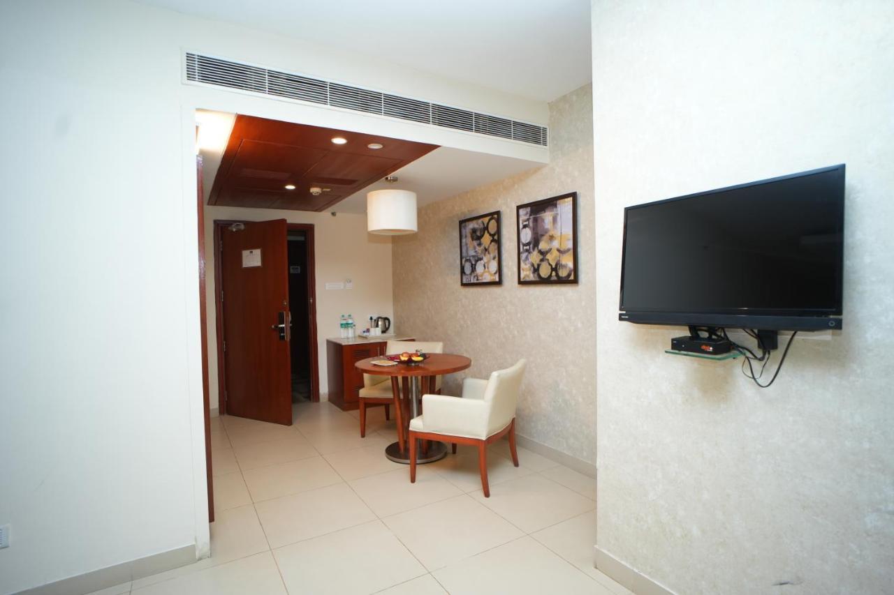 The Altruist Business Hotel Hitech Hyderabad Bagian luar foto