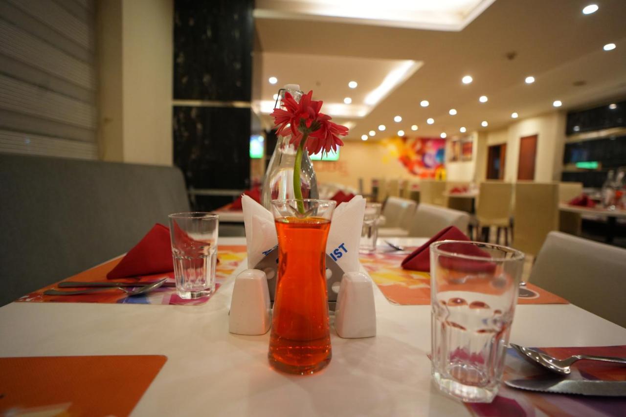 The Altruist Business Hotel Hitech Hyderabad Bagian luar foto