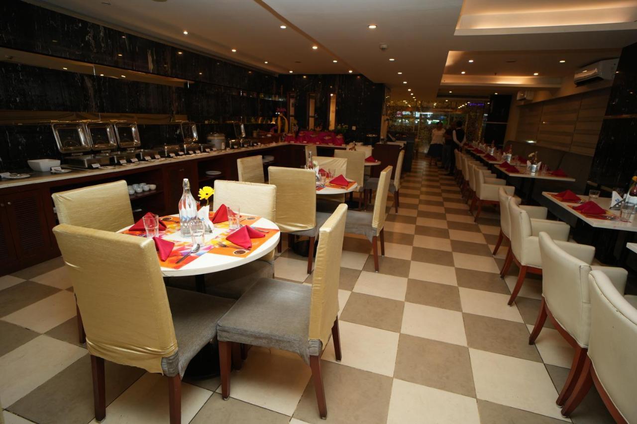 The Altruist Business Hotel Hitech Hyderabad Bagian luar foto