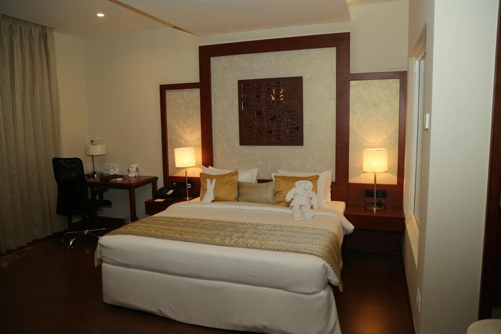 The Altruist Business Hotel Hitech Hyderabad Bagian luar foto